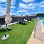 Villa Abuelo Paco - Private Heated Pool Playa Blanca